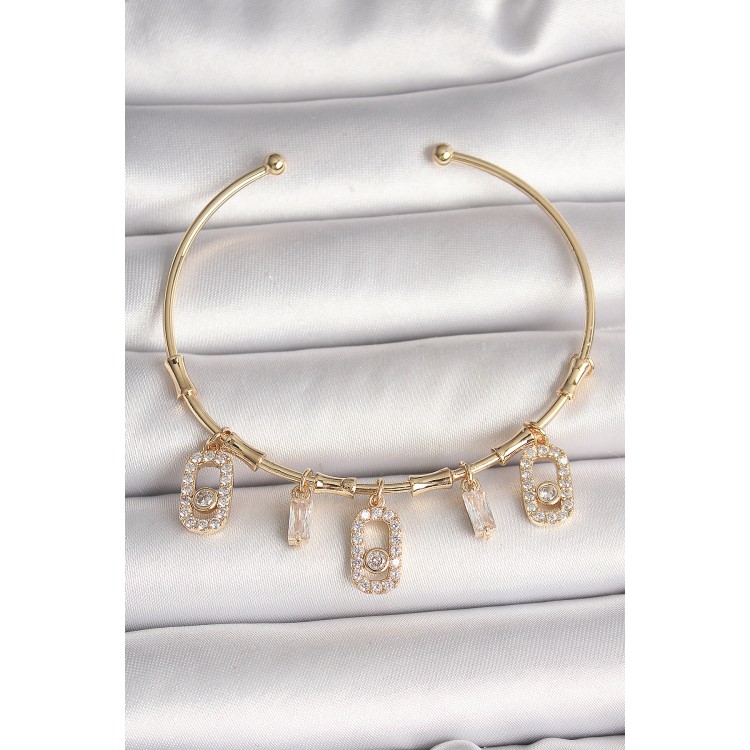 Pirinç Gold Renk Sallantı Zirkon Taşlı Messika Figür Charm Kadın Bileklik - TJ-BB6893 Pirinç Gold Renk Sallantı Zirkon Taşlı Messika Figür Charm Kadın Bileklik - TJ-BB6893