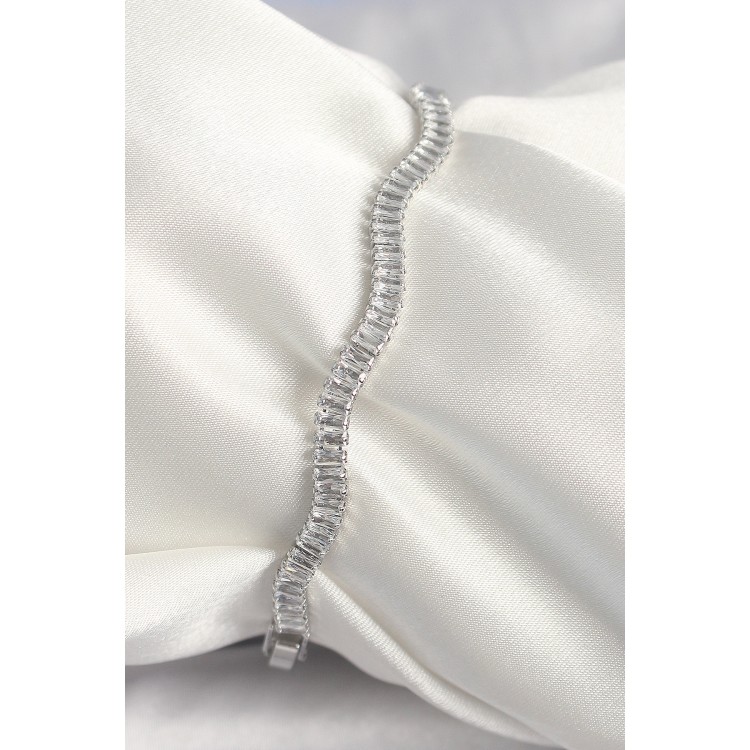 Pirinç Gümüş Renk Su Yolu Zirkon Taşlı Model Kadın Bileklik - TJ-BB6925 Pirinç Gümüş Renk Su Yolu Zirkon Taşlı Model Kadın Bileklik - TJ-BB6925