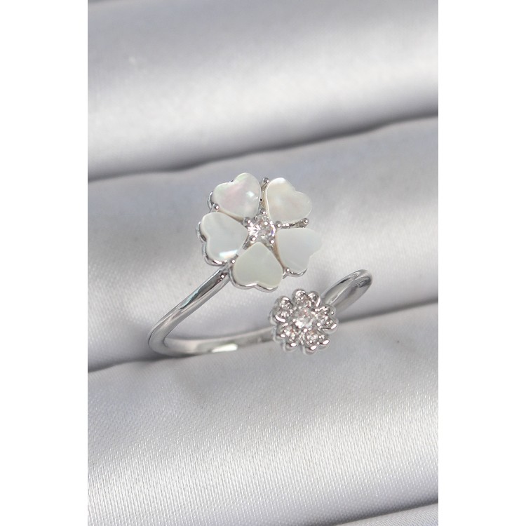 Pirinç Gümüş Renk Beyaz Mineli Çiçek Model Zirkon Taş Detay Kadın Yüzük - TJ-BYK3712 Pirinç Gümüş Renk Beyaz Mineli Çiçek Model Zirkon Taş Detay Kadın Yüzük - TJ-BYK3712
