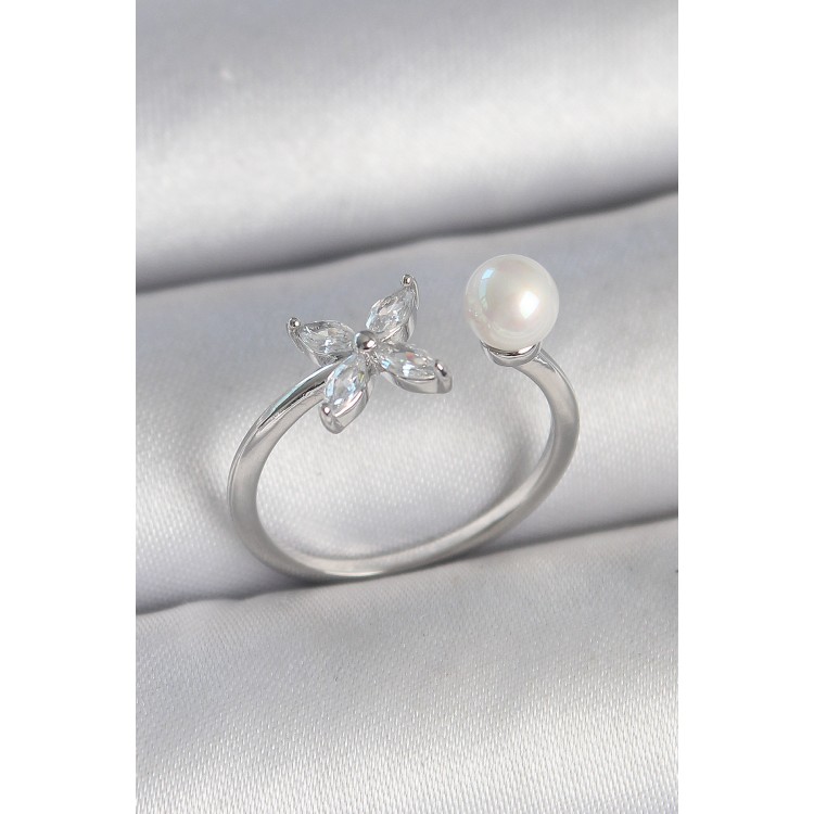 Pirinç Gümüş Renk Zirkon Taşlı Çiçek Model İnci Detay Ayarlanabilir Kadın Yüzük - TJ-BYK3726 Pirinç Gümüş Renk Zirkon Taşlı Çiçek Model İnci Detay Ayarlanabilir Kadın Yüzük - TJ-BYK3726