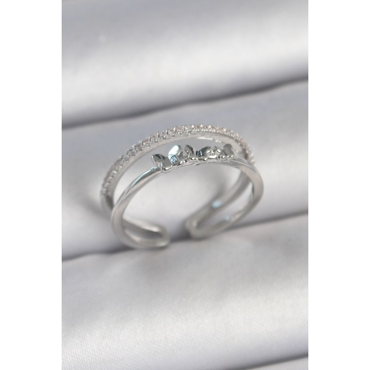 Pirinç Gümüş Renk 2'Li Zirkon Taş Detaylı Kelebek Figür Ayarlanabilir Model Kadın Yüzük - TJ-BYK3732 Pirinç Gümüş Renk 2'Li Zirkon Taş Detaylı Kelebek Figür Ayarlanabilir Model Kadın Yüzük - TJ-BYK3732