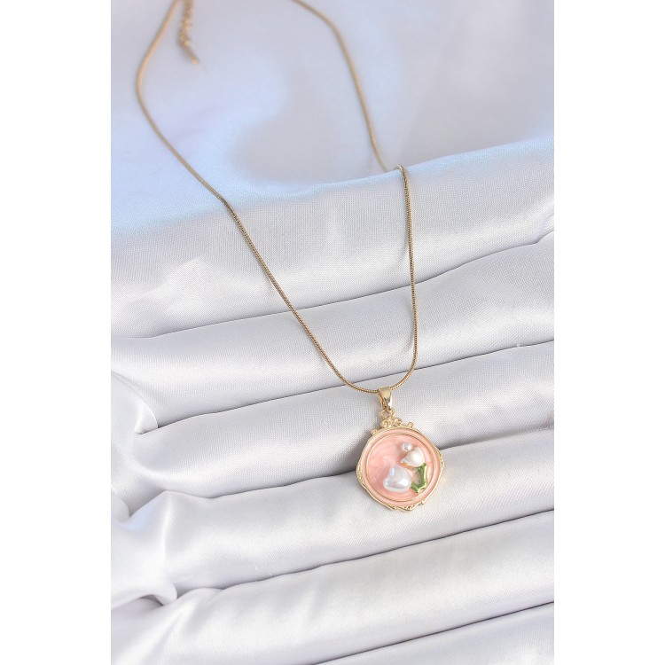 316L Çelik Gold Renk Zincir Pembe Mineli İncili Çiçek İşlemeli Portre Model Kadın Kolye - TJ-BKO10151 316L Çelik Gold Renk Zincir Pembe Mineli İncili Çiçek İşlemeli Portre Model Kadın Kolye - TJ-BKO10151