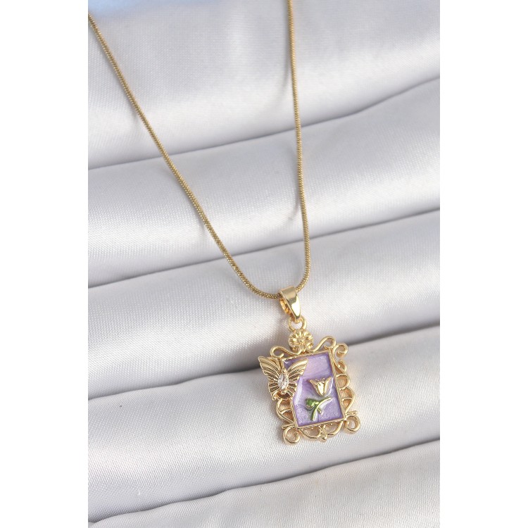 316L Çelik Gold Renk Zincir Mor Mineli Çiçek İşlemeli Zirkon Taşlı Kelebek Detay Portre Model Kadın Kolye - TJ-BKO10190 316L Çelik Gold Renk Zincir Mor Mineli Çiçek İşlemeli Zirkon Taşlı Kelebek Detay Portre Model Kadın Kolye - TJ-BKO10190