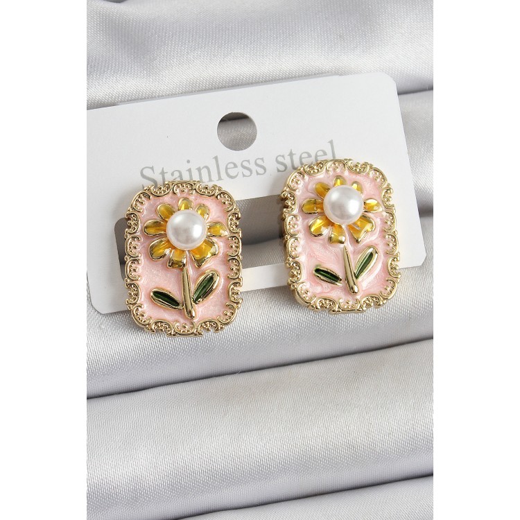 Pirinç Pembe Mineli Papatya Figürlü Sanatsal Portre Model Gold Renk Kadın Küpe - TJ-BKP10687 Pirinç Pembe Mineli Papatya Figürlü Sanatsal Portre Model Gold Renk Kadın Küpe - TJ-BKP10687