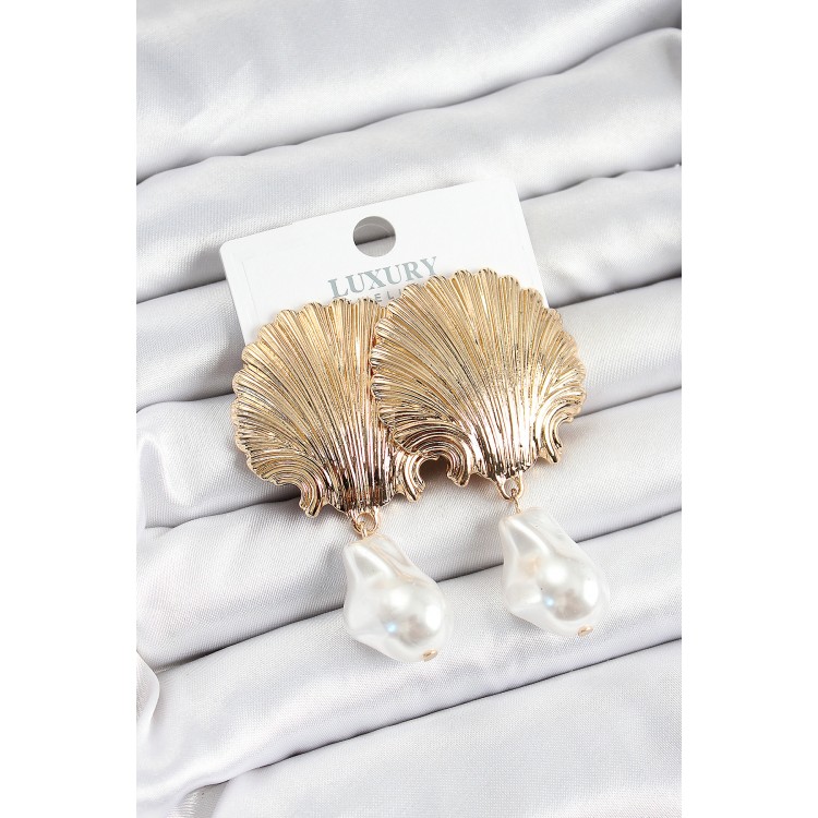 Pirinç İstiridye Model Sallantılı İnci Detaylı Gold Renk kadın Küpe - TJ-BKP10745 Pirinç İstiridye Model Sallantılı İnci Detaylı Gold Renk kadın Küpe - TJ-BKP10745