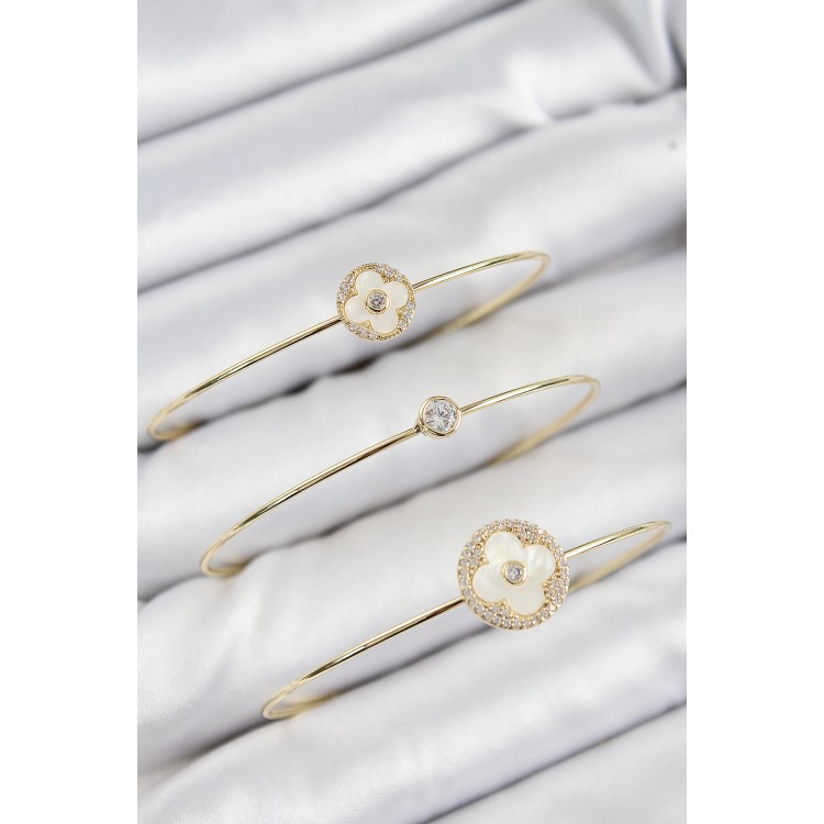 Pirinç Zirkon Taşlı Yonca Model Gold Renk Vip 3'lü Kadın Bileklik - TJ-BB7336