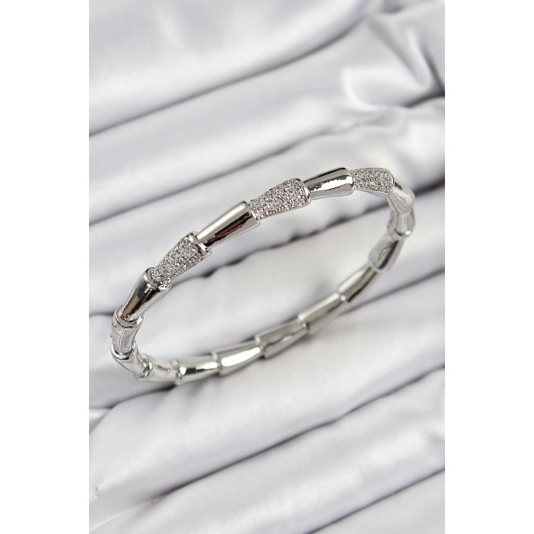 Pirinç Zirkon Taşlı Kemik Model Gümüş Renk Vip Kadın Bileklik - TJ-BB7340