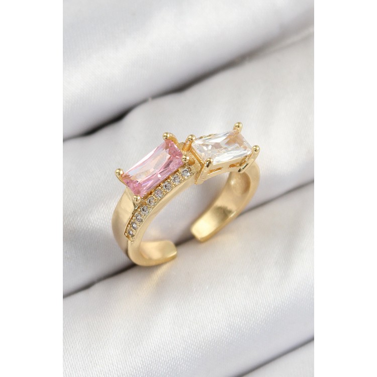 Pirinç Zirkon Taşlı Dikdörtgen Model Gold Renk Kadın Yüzük - TJ-BYK3797