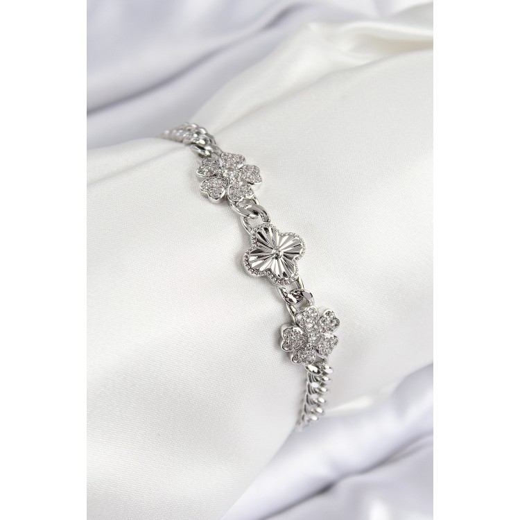 Pirinç Zirkon Taşlı Yonca Model Gümüş Renk Kadın Bileklik - TJ-BB7558