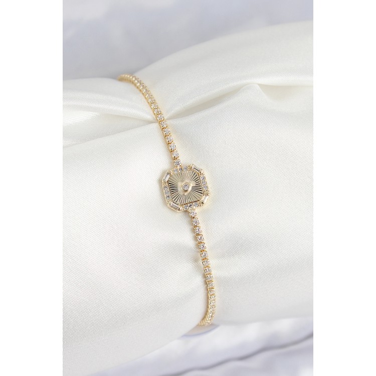 Gold-Colored Women's Square Model Bracelet with Zircon Stones - TJ-BB7661