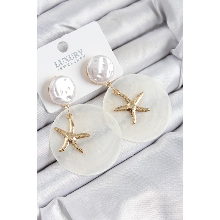 Pearl Sea Shell Figure Mother-of-Pearl Model Gold Color Women's Earrings - TJ-BKP11082 Pearl Sea Shell Figure Mother-of-Pearl Model Gold Color Women's Earrings - TJ-BKP11082