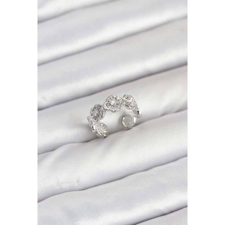 Pirinç Gümüş Renk Yonca Model Kadın Yüzük - TJ-BYK3895 Pirinç Gümüş Renk Yonca Model Kadın Yüzük - TJ-BYK3895