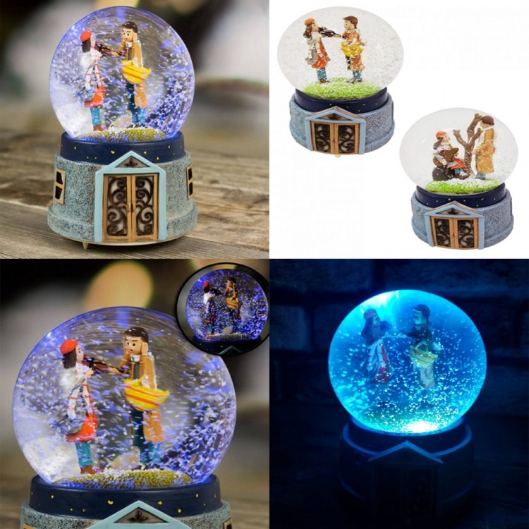 Büyük Boy Pilli Kar Küresi Büyük Boy Pilli Kar Küresi