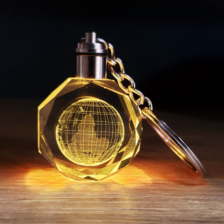 Kristal Dünya Tasarımlı Renk Değiştiren Anahtarlık Kristal Dünya Tasarımlı Renk Değiştiren Anahtarlık