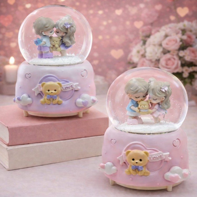 Sevimli Çift Büyük Boy Kar Küresi Sevimli Çift Büyük Boy Kar Küresi