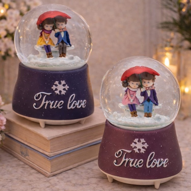 Şemsiye Altında Oturan Romantik Çiftler Tasarımlı Büyük Kar Küresi Şemsiye Altında Oturan Romantik Çiftler Tasarımlı Büyük Kar Küresi