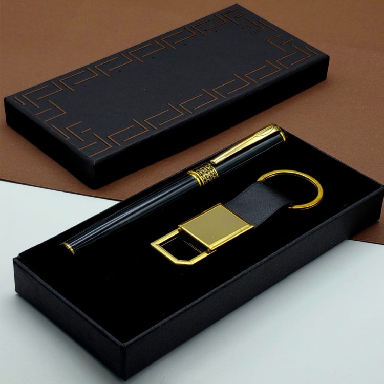 Gift Set with Black Pen and Gold Leather Keyring in Box
