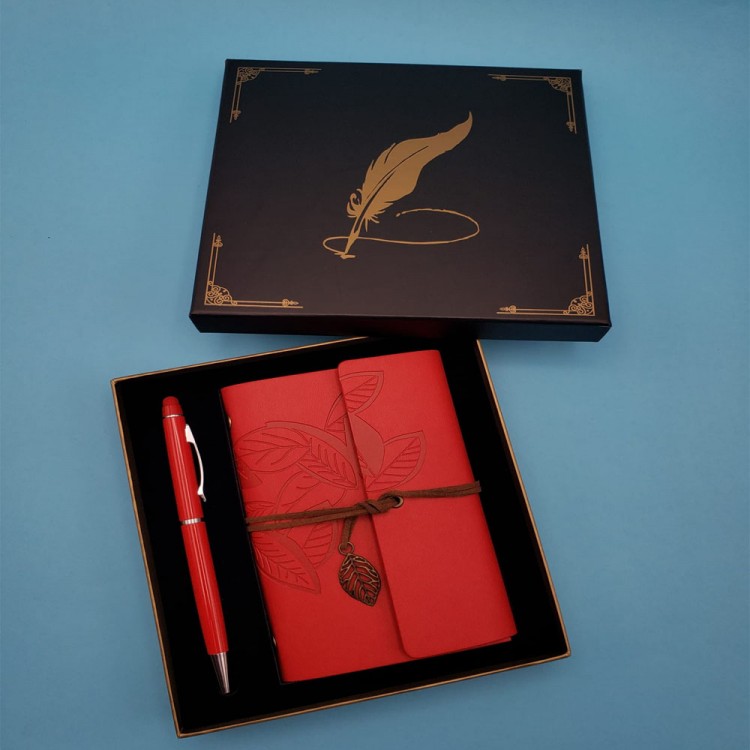 Defter Kalem Kırmızı Renk Defter Kalem Kırmızı Renk