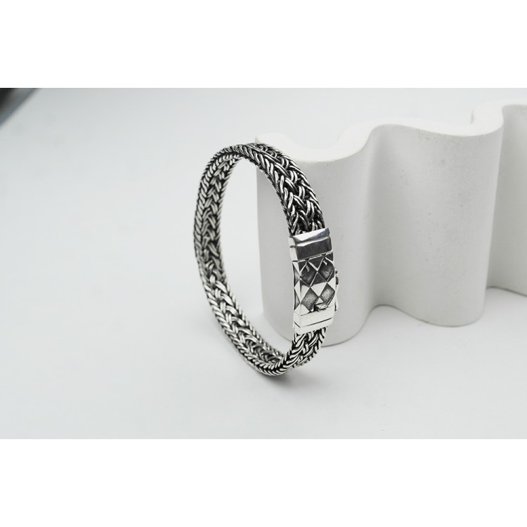 Hand Knitted Diamond Pattern Locked Silver Men's Bracelet