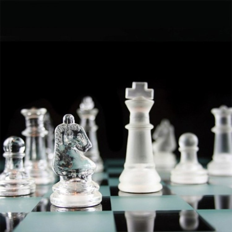 Glass Chess Set (35 cm x 35 cm) Glass Chess Set (35 cm x 35 cm)