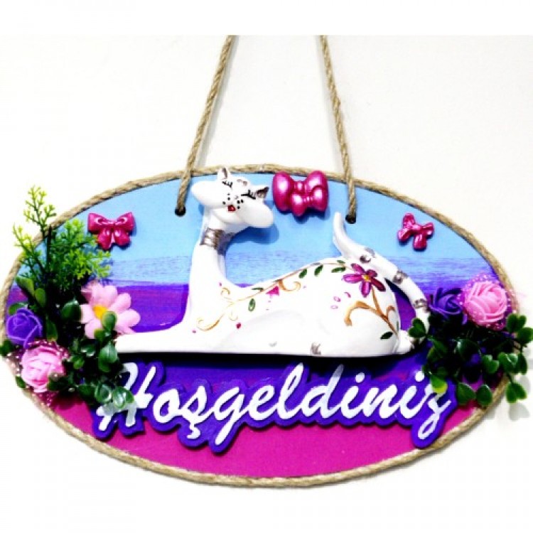 Colorful Door Decoration with Hand-Painted Cat Design and "Welcome" Written on It Colorful Door Decoration with Hand-Painted Cat Design and "Welcome" Written on It