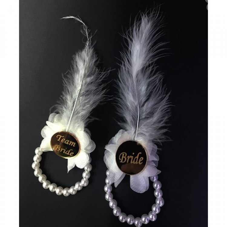 Pearl Bridesmaid Bracelet Gold Pleated White 7 Pieces