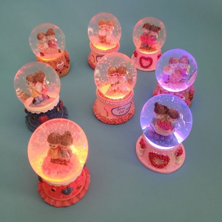 Light-Up Mini Snow Globe Light-Up Mini Snow Globe