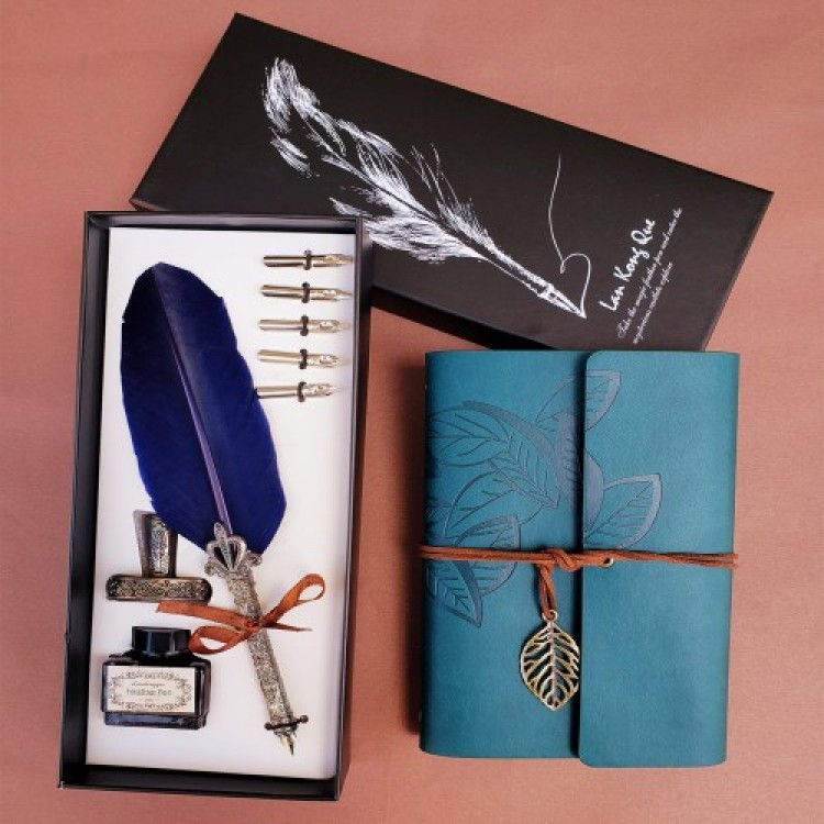 Feathered Quill Pen and Leather Notebook Set Feathered Quill Pen and Leather Notebook Set