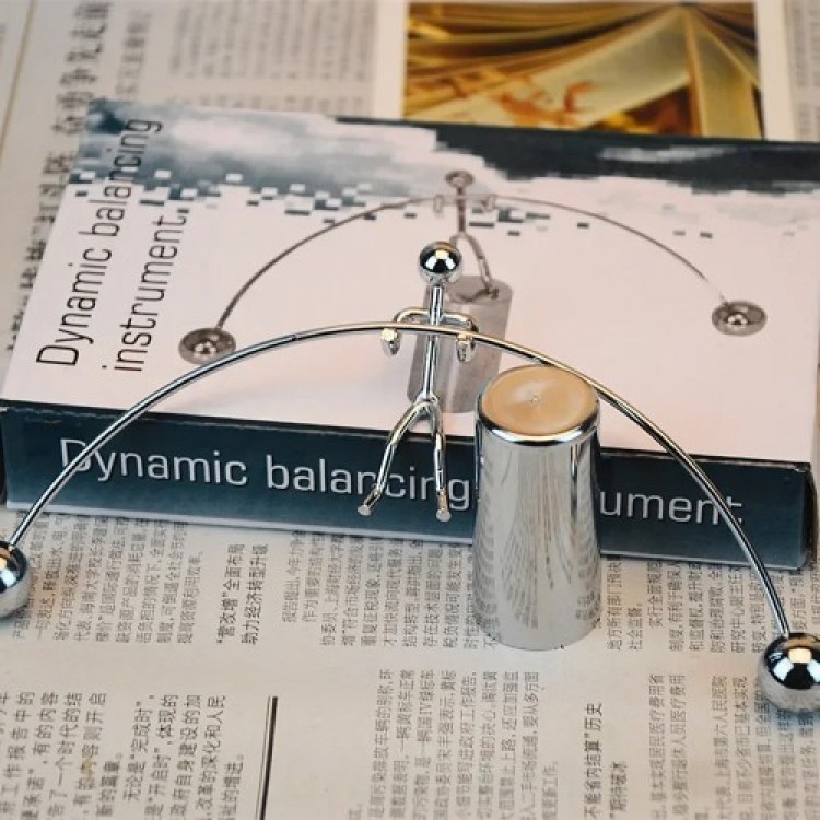 Weightlifter Balance Man